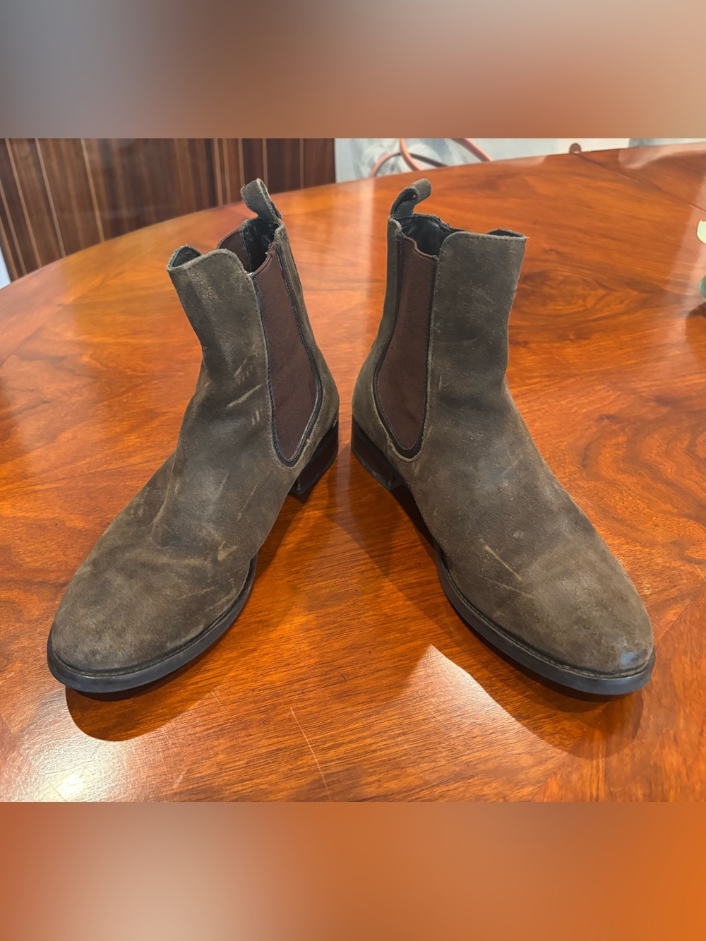 Thursday Boot Co. women’s duchess Chelsea boot size 9